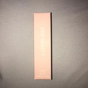 KKW Beauty Concealer
